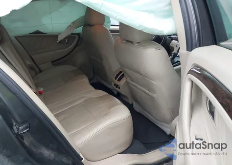 2019 Ford Taurus Limited z USA, uszkodzony, nr VIN 1FAHP2F84KG101100